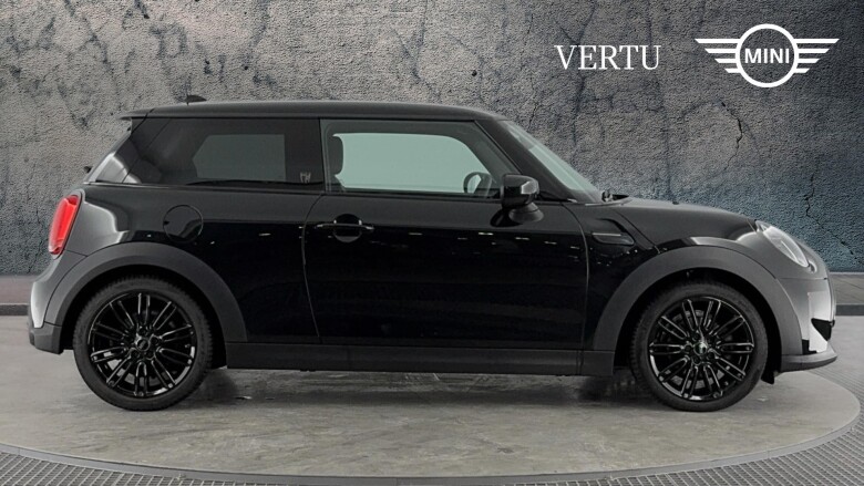 MINI Hatchback 1.5 Cooper Exclusive 3dr Auto Petrol Hatchback